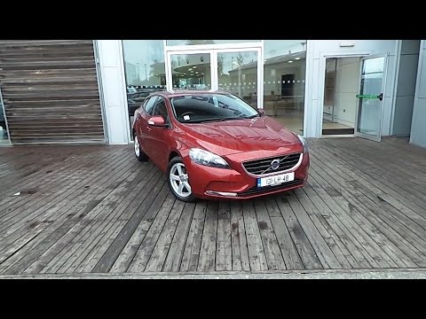 131LH48 - 2013 Volvo V40 D2 ES 22,995
