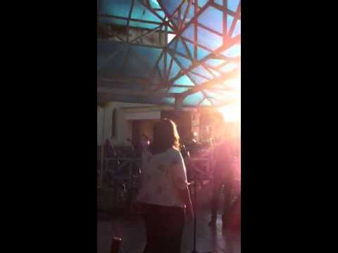 Andre Bolela e Simone Vioto - Eu Te chamo Jesus