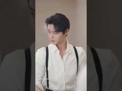 ซีอีโอเห็นเด็กๆ ทำท่าทางสัญลักษณ์ของเขา&mdash;ไม่รู้ว่าเป็นลูกชายของเขาเอง👦👨😂#shorts #viral #fyp #trending