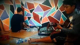 Download lagu demi kowe pendhosa cover bahasa madura by Aji farvan syaputra mp3