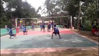 Download lagu Spike bola voli pemain muda membuat penonton berteriak histeris😅 mp3