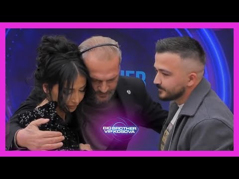 Xuxi përqafon Xhenetën dhe vëllain e saj, pasi  iu pranua faljen