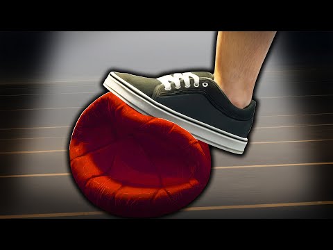 DER BALL WIRD FLACH GEHALTEN