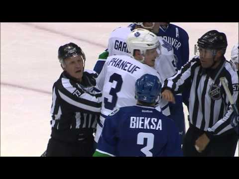 Gotta See It: Phaneuf fights Kassian, then mocked by Hansen