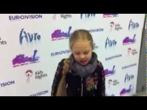 Anastasia Petrik Sings Nebo at JESC 2012 (Ukraine)