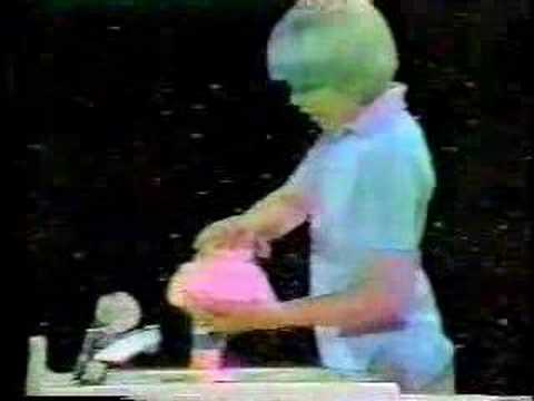 Crazy Color Robot Foam Soap commercial (1979)