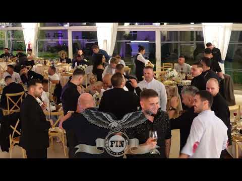 Razvan de la Pitesti - Se vede din departare