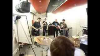 Pulling the strings : stops (bigwig cover)