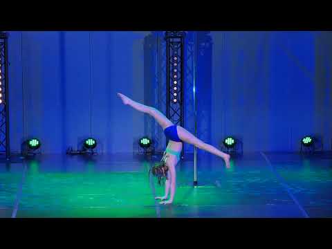 Ola Glos - Pole Dance Show 2022 - JUNIORS 12 14 DEBIUT