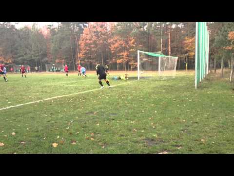 Korona Bargłówka - Naprzód Łubie, rzut karny