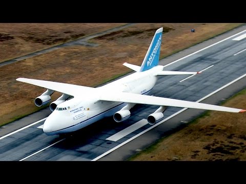 Hubschrauber im Bauch - Antonov überführt CH-53 aus Holloman - Bundeswehr