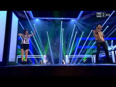 SARA VITA FELLINE - THE VOICE OF ITALY   (Battle - Drops of Jupiter)   Train