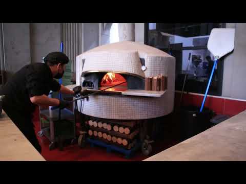 Calzone Folded Pizza Napolitana - Acunto Napoli (il faggetto Italiano)