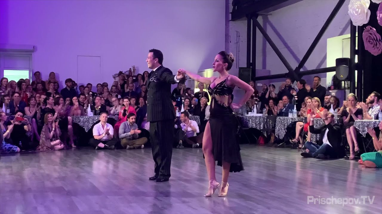 Leandro Oliver & Laila Rezk,  Osvaldo Pugliese - Yunta De Oro