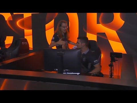 OG bzm and OG Misha HIGH FIVE after GG game ALMOST BREAK Misha hand TI11 The International 2022