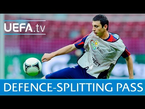 Alan Dzagoev's defence-splitting pass