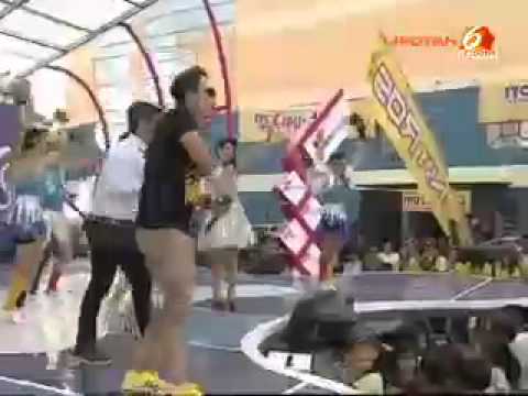 Selvy,nggk gitu juga kali