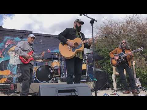 Mark Anthony Febbo with Oscar Fuentes and Mark Ryan at the Hut February 23, 2020