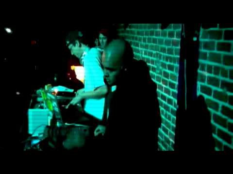 DJ ITCHY THE KILLER FEATURING DJ ONESHOT / LIVE @ VOODOO LOUNGE/ PART 2/2