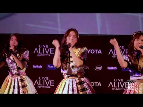 180815 BNK48 Orn - Sakura no Hanabiratachi ความทรงจำและคำอำลา @ TOYOTA Master CS:GO [Fancam 4Kp60]