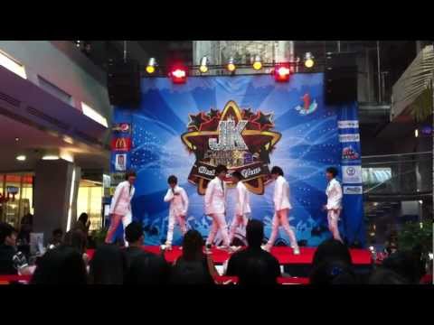 120211 MEZO cover Boyfriend - N-mark plaza best of the year [auditioning]
