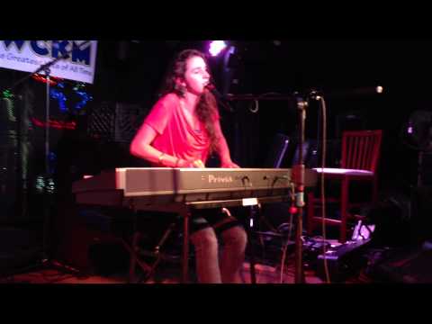 Leah Woods singing Fire @ Sandy's Clam Bar