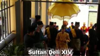 preview picture of video 'Tuanku Mahmud Arya Lamantjiji Perkasa Alamsyah (Sultan Deli ke-14)'