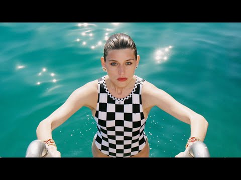 CHANEL Cruise 2022/23 Collection in Miami — CHANEL Shows