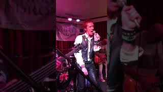 Complete Control (feat. Johnny Rotter) - EMI