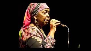 Tania Libertad  (CESARIA EVORA ) - Historia De Un Amor