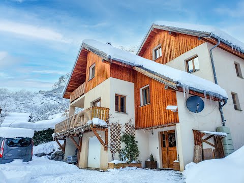 Propriété à vendre à Les Deux Alpes, Isère - 1 395 000 € - photo n°3