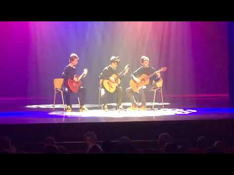 Optreden leerlingen Traay Out Raayland College