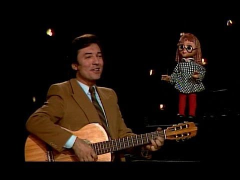 Karel Gott & Helena Štáchová as Mánička - Zítra stromek zazáří (1982)