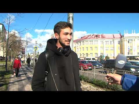 В Курске озеленяют обновленный сквер у памятника Кате Зеленко
