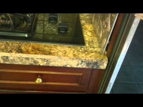 Bancada laminada fórmica 180fx instalada com borda chanfrada