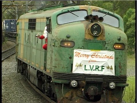 Australian diesel locomotives - Merry Xmas from LVRF - December 2003 & 2004
