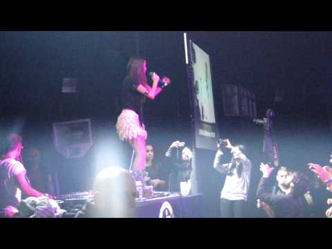 Ana Free sings Use Somebody ft. Diego Miranda @ Loures