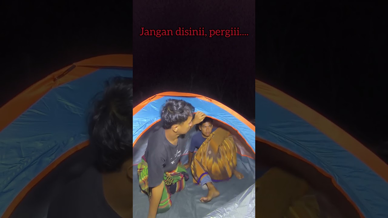 폭우 속 숲 캠핑과 쉘터 준비