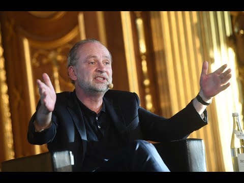 Ferdinand von Schirach über Zigaretten, Depressionen und Robert Habeck