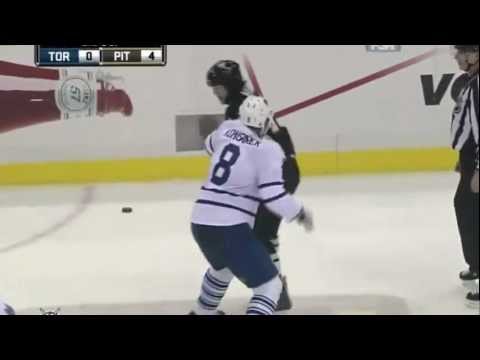 Hockeyfighters.cz  Michael Komisarek vs Arron Asham.wmv