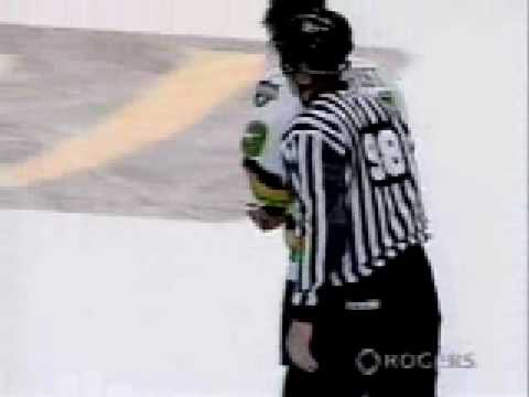 Mitch Maunu vs Brandon Prust
