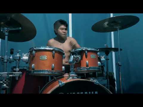 Playing with metronome. Linear random chops