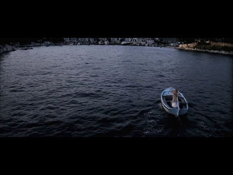 Mamma Mia cast singing together in a joyful finale shot from the trailer