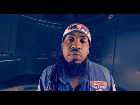 PASTOR TROY - I THINK I SAW AN ALIEN (#18 FROM THE STREETS NEED YOU)
