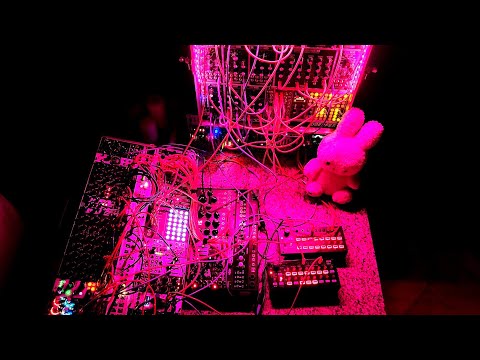 Eurorack "Exploration Of The Deep Space" - Test of AJH Fixed Filter Bank 914