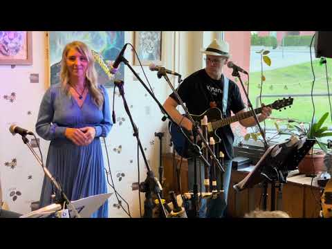 ZEMĚMÚZY - Café Stories - Poslední slovo