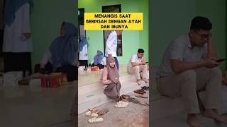 Download lagu momen sedih ketika santri berpisah dengan ibu dan ayahnya ‼️‼️ #sedih #nangis #santri #mondok #ibu mp3