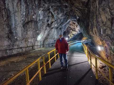 LA MĂNĂSTIREA ȘI PEȘTERA IALOMIȚEI 