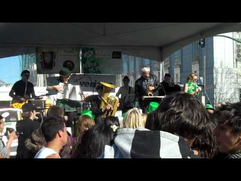 The Mad Maggies - Sí Bheag, Sí Mhor & Sleepy Maggie