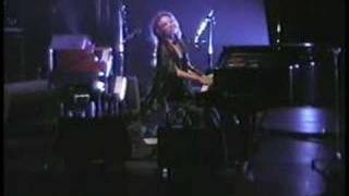 Tori Amos-Riverside.Church-NY-2002 =18-I Can&#39;t See New York